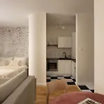 Prestigious Main Square Apartment